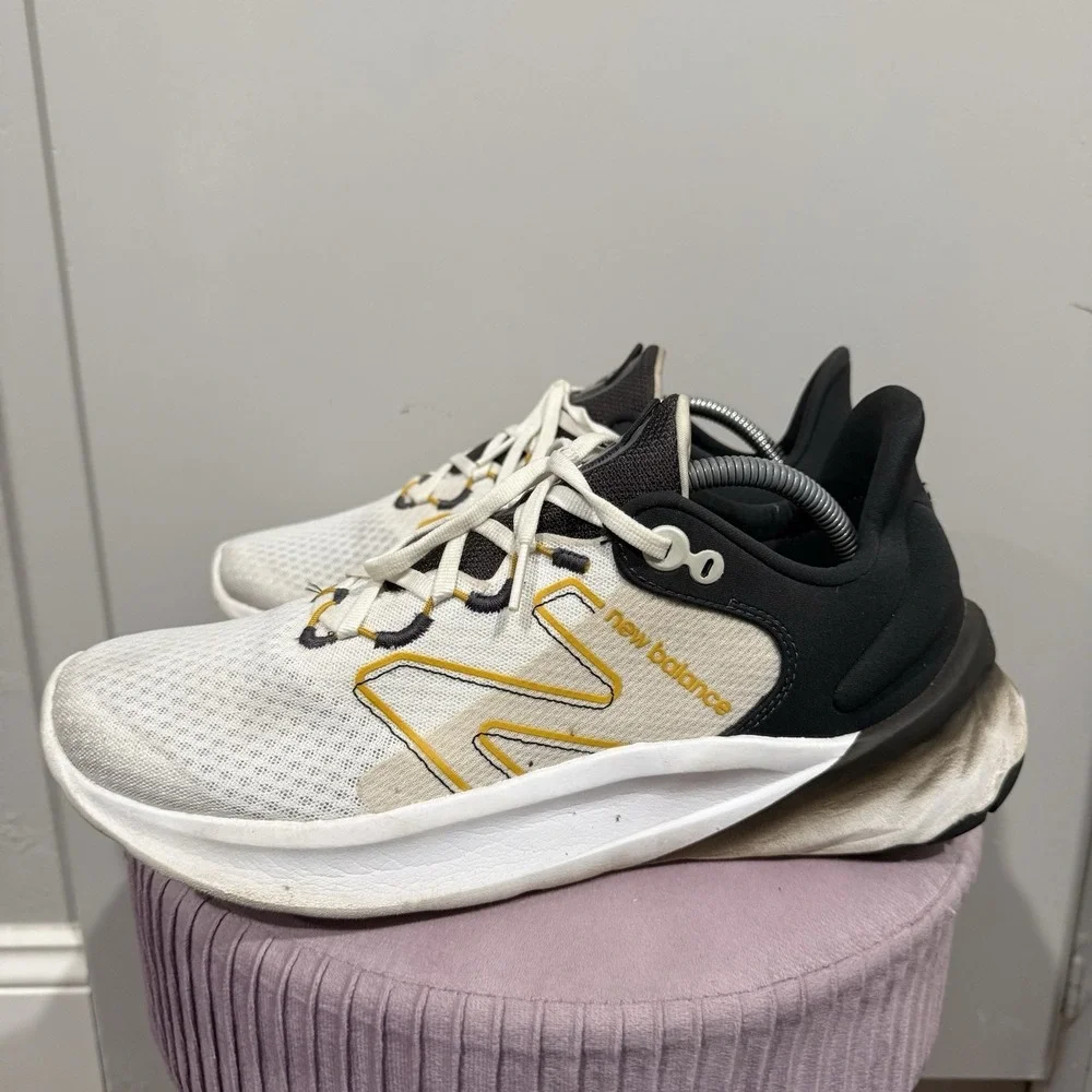 New Balance Fresh Foam Roav Mens Running Shoes White Black Yellow MROAVMB2 11